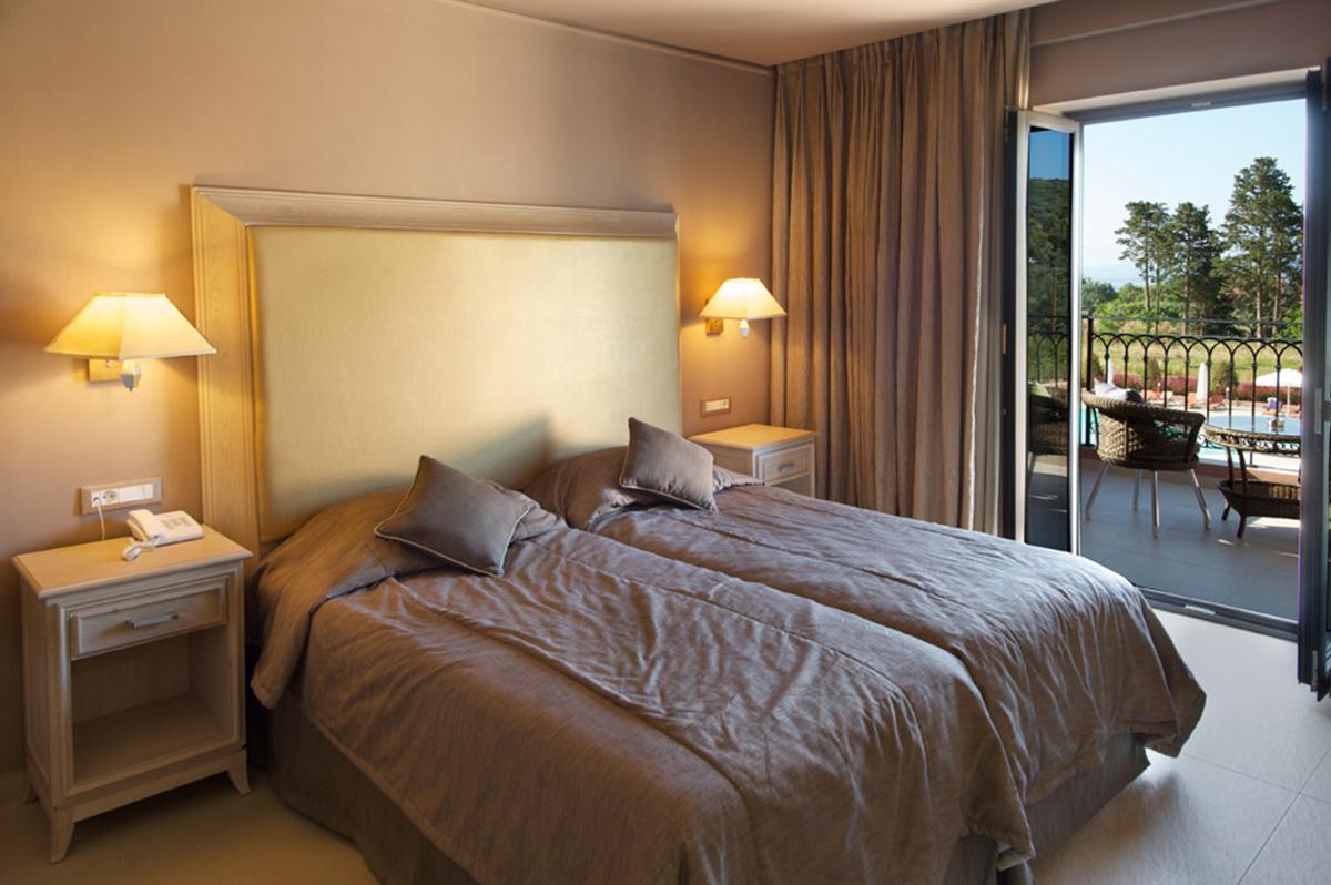 Utopia Resort & Spa 4 *